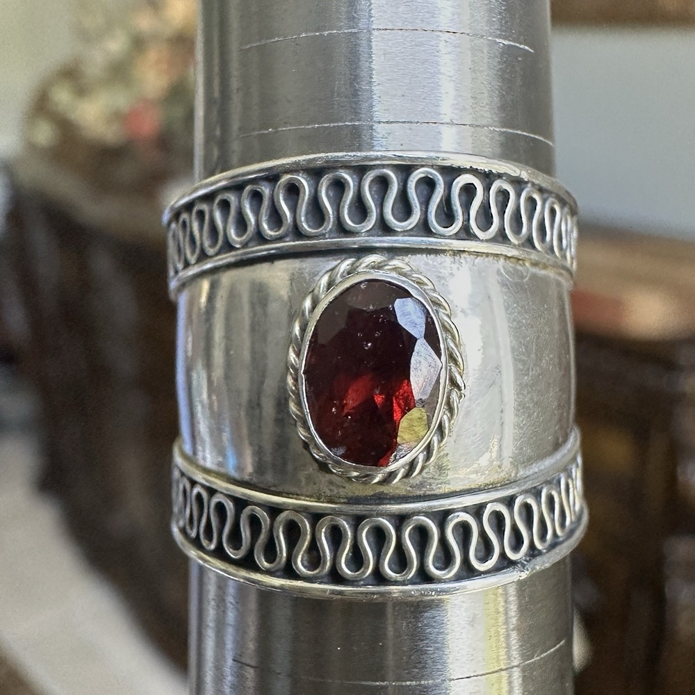 Vintage Artisan Wide Band Ring Size 9 Red Garnet Ribbon Scroll 925 Sterling 4.2g